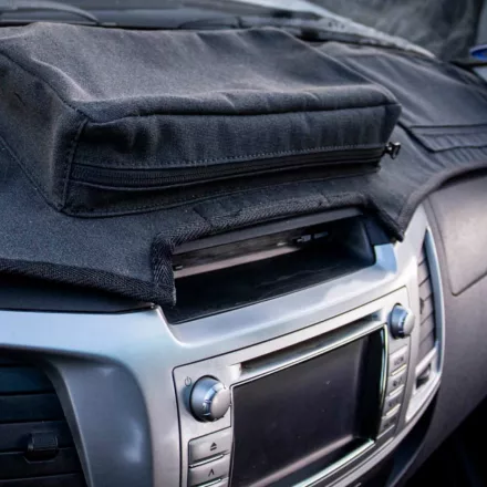 Tougher műszerfalvédő Toyota Hi Lux Revo - Charcoal